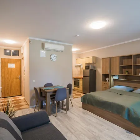 Plazs Home Apartman Siofok Exterior photo