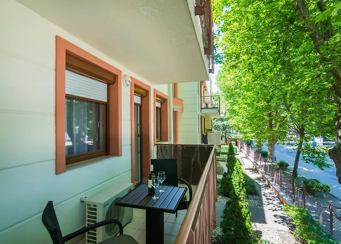 Plazs Home Apartman